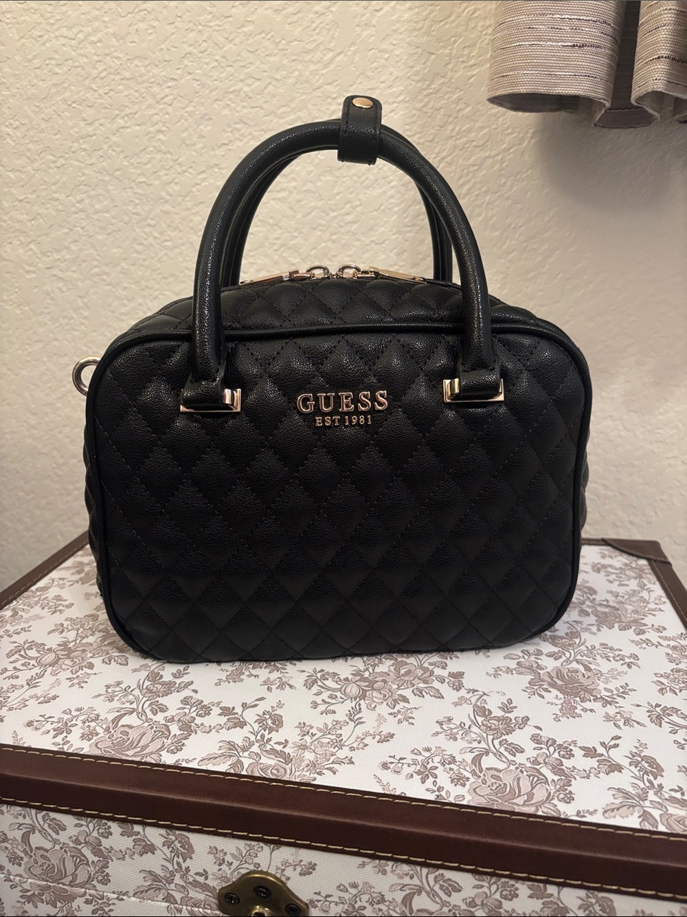 Guess Atabey Black Quilted Box Satchel w/ Detachable Adjustable Strap Like New